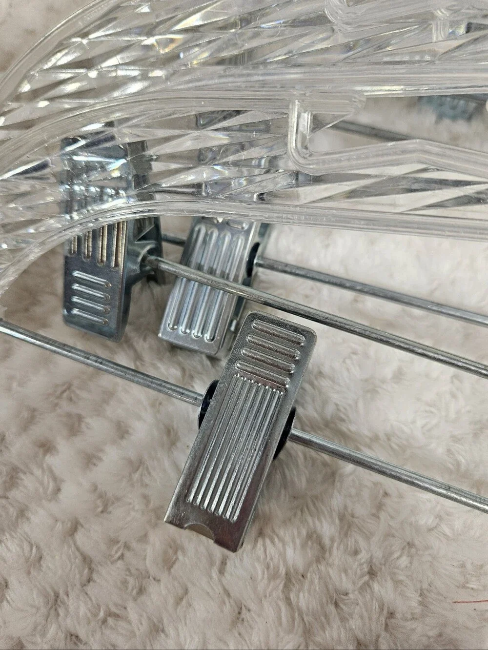 N/A hangers crystal